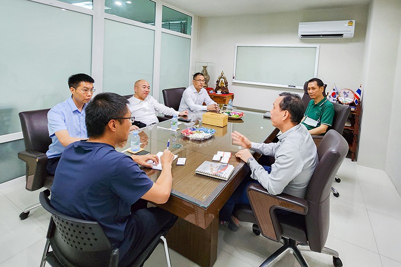 1695784539105199.jpg 10-会见泰国第一大钢厂贸易商.jpg